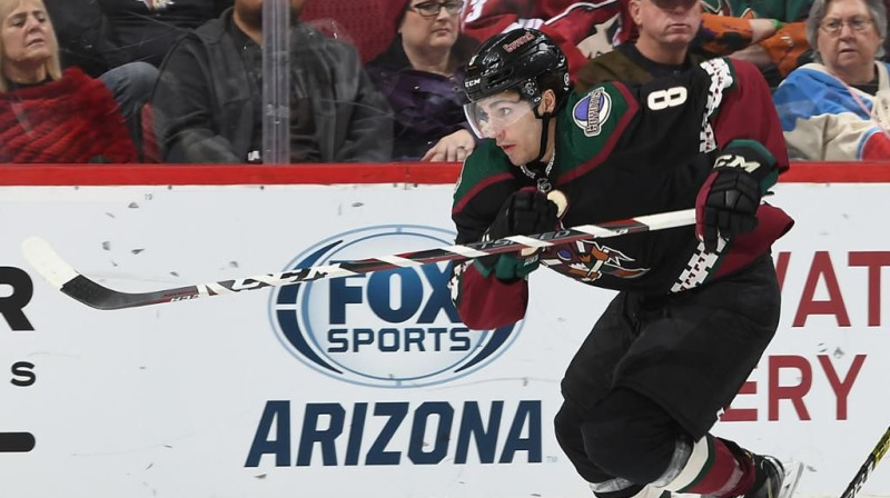 Niks Šmalcs. Foto: Arizona Coyotes