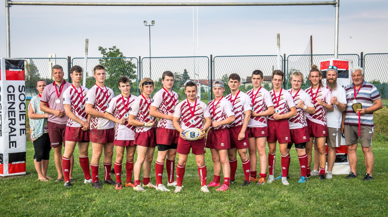 Latvijas U18 regbija izlase pēc Eiropas čempionāta Foto: Zigismunds Zālmanis (LRF)