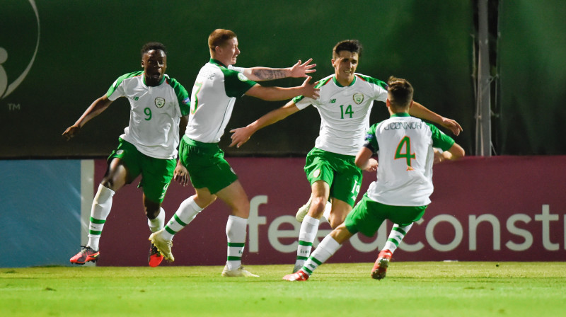 Īrijas U19 futbola izlases spēlētāju prieki. Foto: Asatur Yesayants/Sputnik/Scanpix