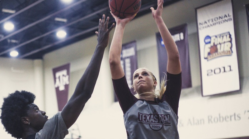 Anna Dreimane "Texas A&M" treniņā 2019. gada septembrī. Foto: Aggies