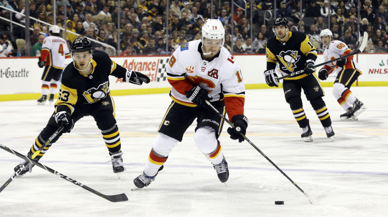 Teodors Bļugers aizsardzībā. Foto: USA Today Sports/Scanpix