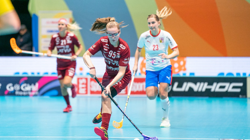 Anna Ankudinova guvusi pirmos vārtus Latvijas izlasei 2019. gada pasaules čempionātā
Foto: IFF Floorball