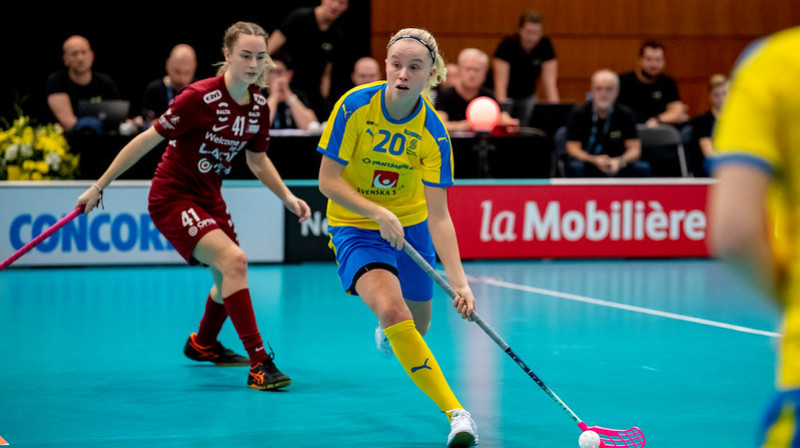 Simona Grāpēna #41 atzīmējās ar vienīgo vārtu guvumu Latvijas izlases labā. Foto: IFF Floorball