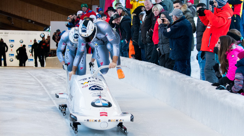 Oskars Ķibermanis un Matīss Miknis startā. Foto: Viesturs Lācis/IBSF