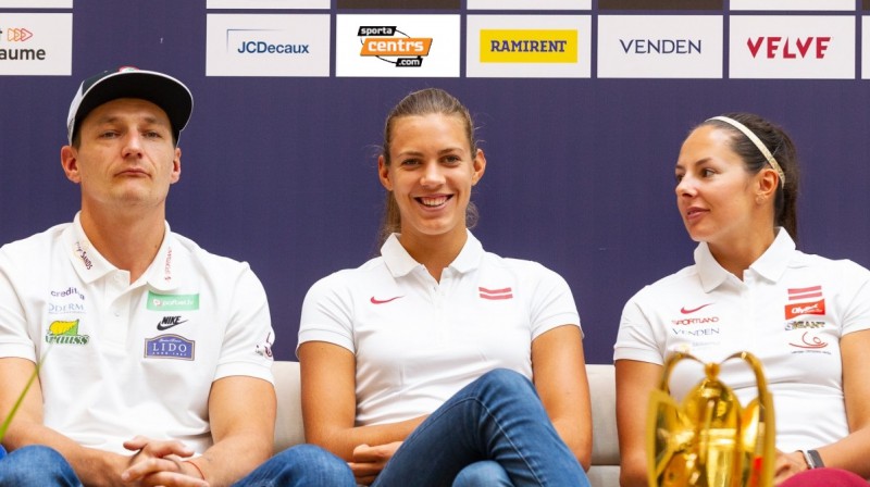 Mārtiņš Pļaviņš, Tīna Graudiņa, Anastasija Kravčenoka. Foto: Jurmala.Beachvolley