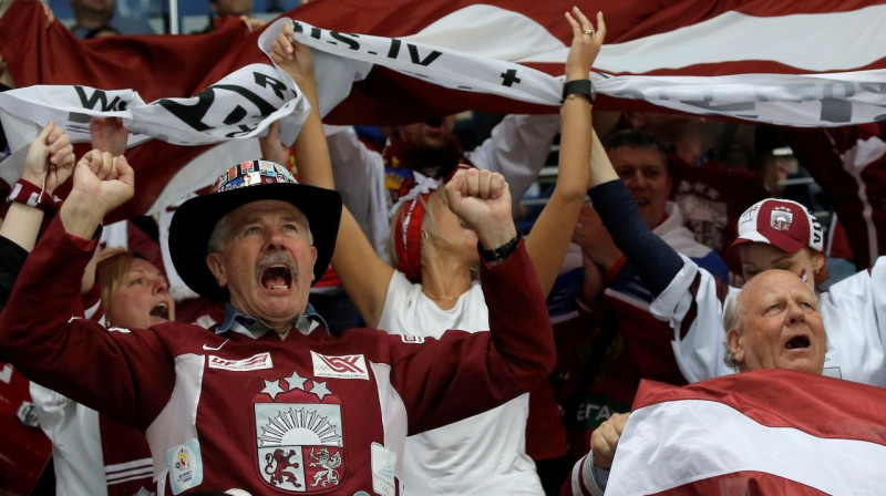 Latvijas hokeja izlases līdzjutēji. Foto: AP/Scanpix