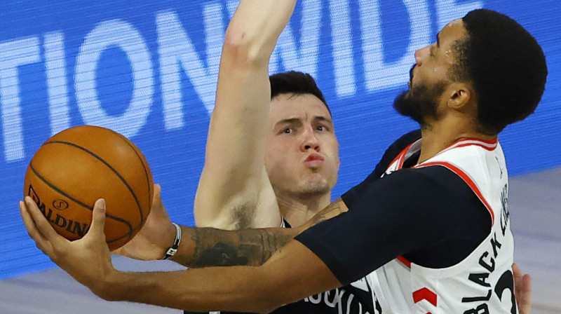 Rodions Kurucs un Normens Pauels. Foto: USA Today Sports / Scanpix