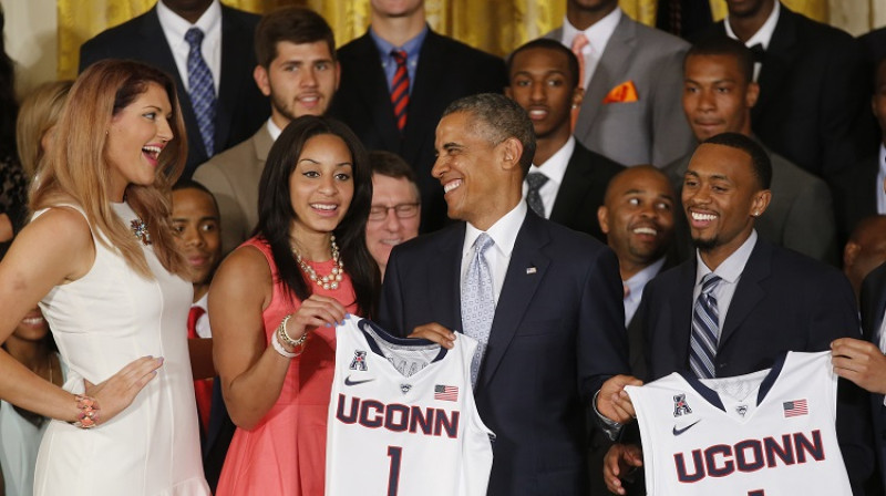 Stefānija Dolsone, Bria Hārtlija, Baraks Obama, Raiens Boutraits: "UConn" Baltajā namā 2014. gada 9. jūnijā. Foto: Scanpix