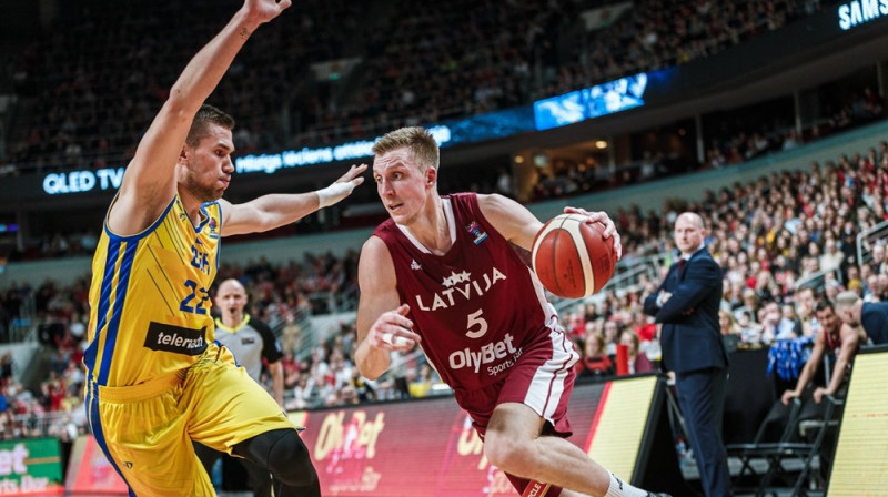 Valstsvienības kapteinis Mareks Mejeris. Foto: FIBA