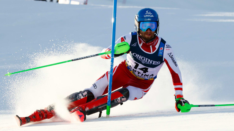 Marko Švarcs izcīna pirmo zeltu. Foto: Olympic channel.