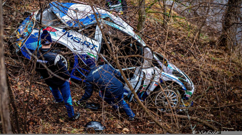 Tēmu Suninena automašīna pēc avārijas. Foto: Vladislav Maschl