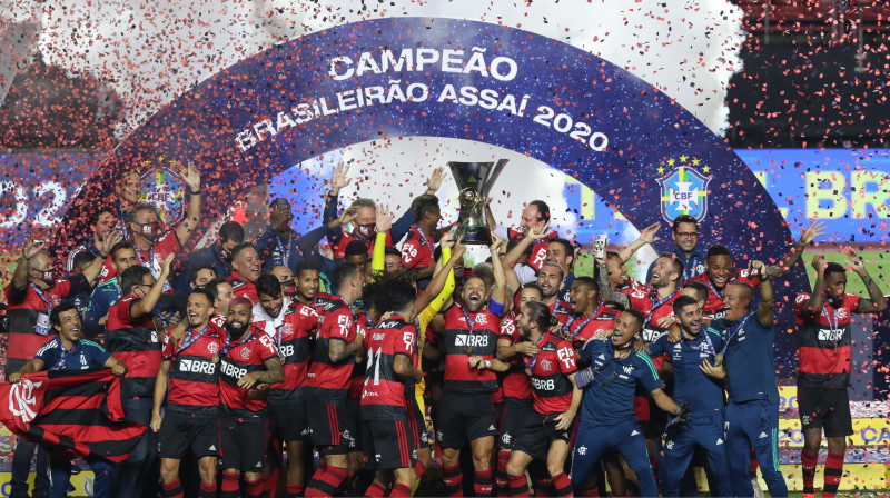 Riodežaneiro "Flamengo" otro gadu pēc kārtas izcīna Brazīlijas čempionu titulu. Foto: REUTERS/Scanpix.ee