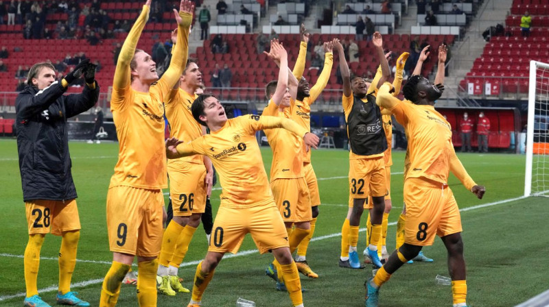 "Bodø/Glimt" futbolisti svin UEFA Konferenču līgas ceturtdaļfināla sasniegšanu. Foto: Peter Dejong/AP/Scanpix