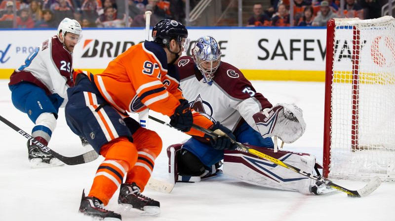 Konors Makdeivids un Dārsijs Kempers. Foto: AFP/Scanpix