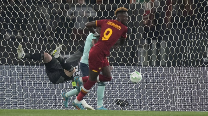 Temijs Eibrahams ieved ''Roma'' Konferences līgas finālā. Foto: AP/Scanpix