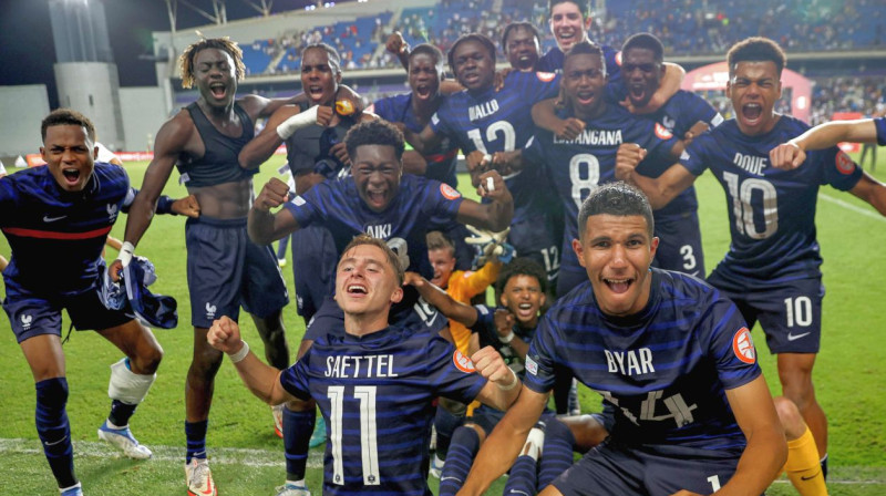 Francijas U17 izlases futbolisti svin triumfu Eiropas meistarsacīkšu finālturnīrā. Foto: Jack Guez/AFP/Scanpix