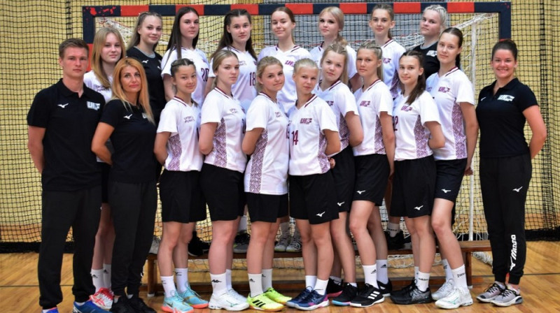 Lavijas U16 izase. Foto: Latvijas Handbola federācija.