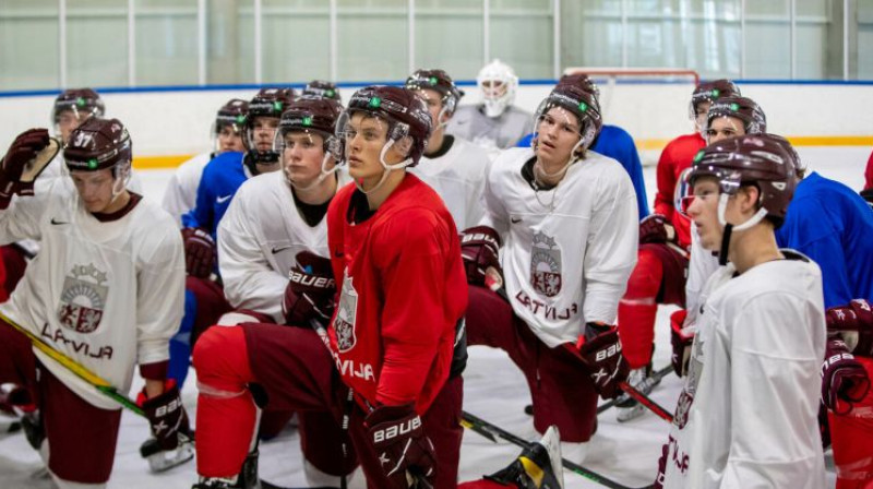 Latvijas U20 hokeja izlase. Foto: LHF