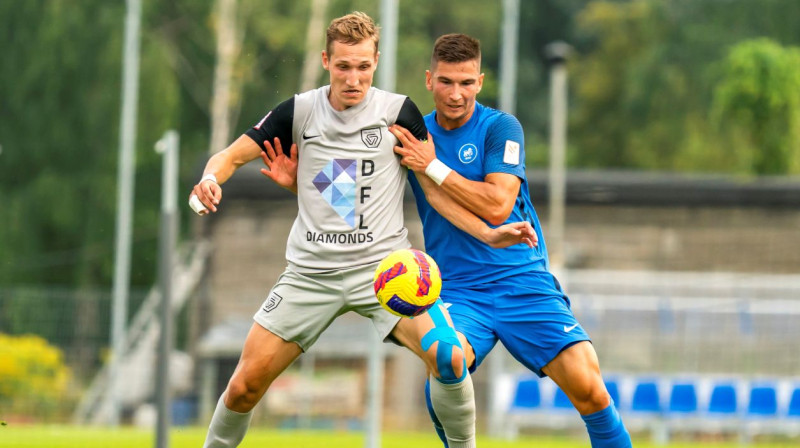 Raimonds Krollis cīņā pret Vitāliju Maksimenko. Foto: Nora Krevņeva-Baibakova/RFS