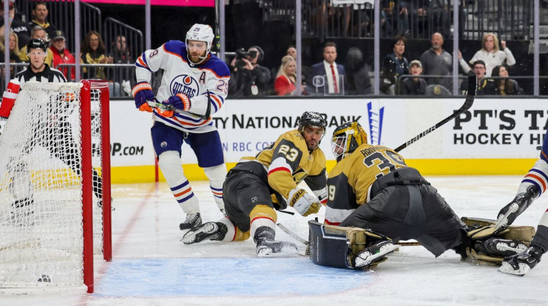 Mirklis pēc Edmontonas "Oilers" uzbrucēja Leona Draizaitla vārtu guvuma. Foto: Ethan Miller/AFP/Scanpix