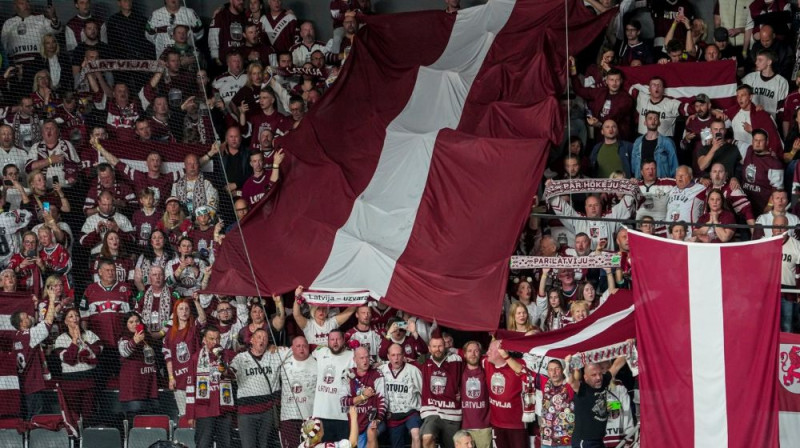 Latvijas izlases fani. Foto: Guntis Lazdāns/LHF