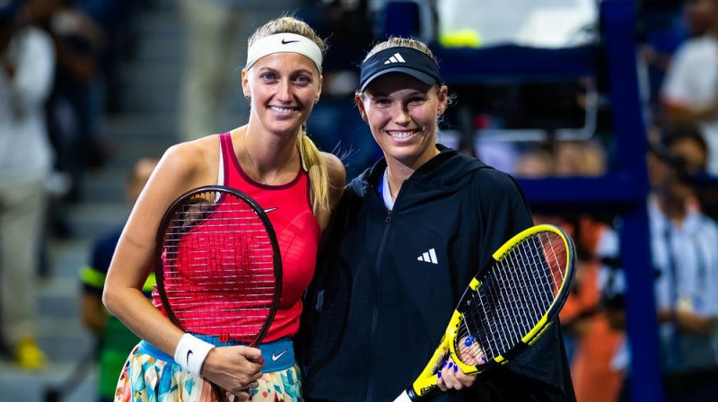Karolīna Vozņacka un Petra Kvitova. Foto: Jimmie48 / WTA