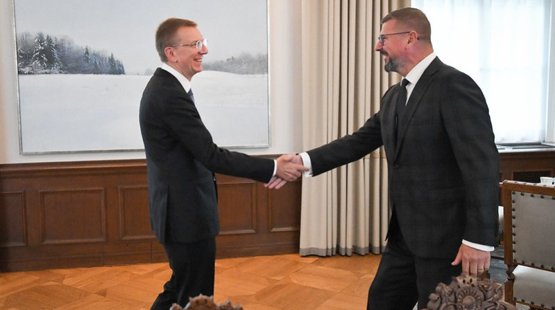 Valsts prezidents Edgars Rinkēvičs un Jānis Buks. Foto: Prezidenta kanceleja Flickr