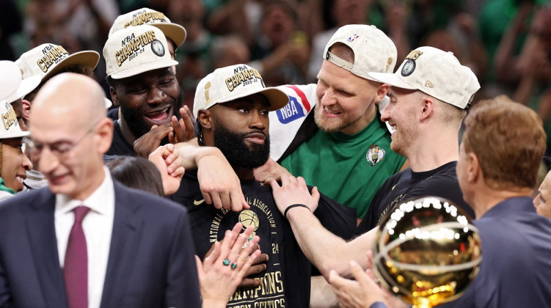 Bostonas "Celtics" basketbolisti 2024. gada 17. jūnijā. Foto: AFP/Scanpix