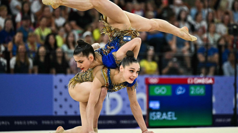 Sudraba ieguvējas - Izraēlas vingrotājas. Foto: AFP/Scanpix