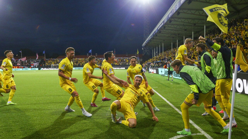 Norvēģijas "Bodø"/"Glimt" futbolistu prieks pēc vārtu guvuma. Foto: Mats Torbergsen/EPA/Scanpix