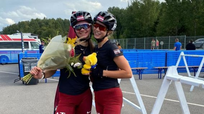 Estere Volfa un Elza Bleidele. Foto: Cēsu pilsētas sporta skola