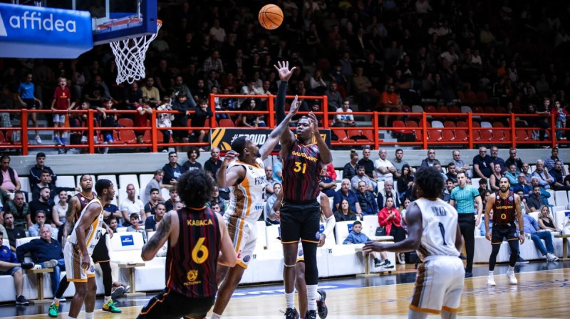 Mirklis no Stambulas "Galatasaray" uzbrukuma spēlē pret Patras "Promitheas". Foto: FIBA