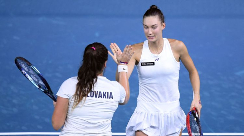 Viktorija Hrunčākova un Tereza Mihalīkova. Foto: AFP/Scanpix