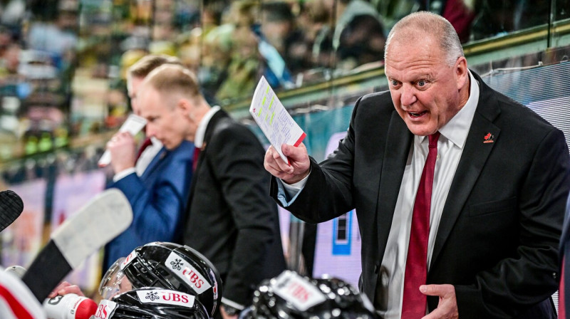 Kanādas komandas galvenais treneris Žerārs Galāns. Foto: Til Buergy/EPA/Scanpix