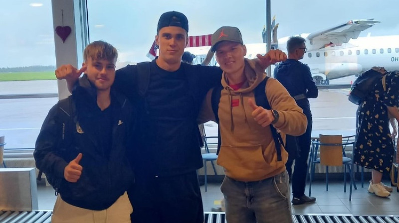 Trio, kas devās uz "Hokki" - Rinalds Vutkevičs, Artūrs Karaša, Artūrs Homjakovs. Foto: Kajaanin Hokki