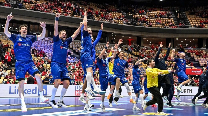 Itālijas handbolisti pēc otrā panākuma pasaules meistarsacīkstēs. Foto: Luigi Canu/Federazione Italiana Giuoco Handball (FIGH)