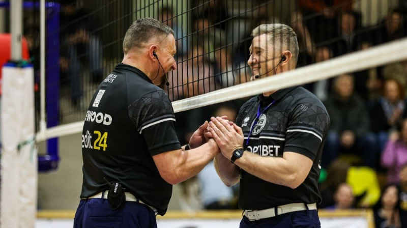 Pavasara izšķirošajām cīņām gatavi arī volejbola tiesneši. Foto: LVF