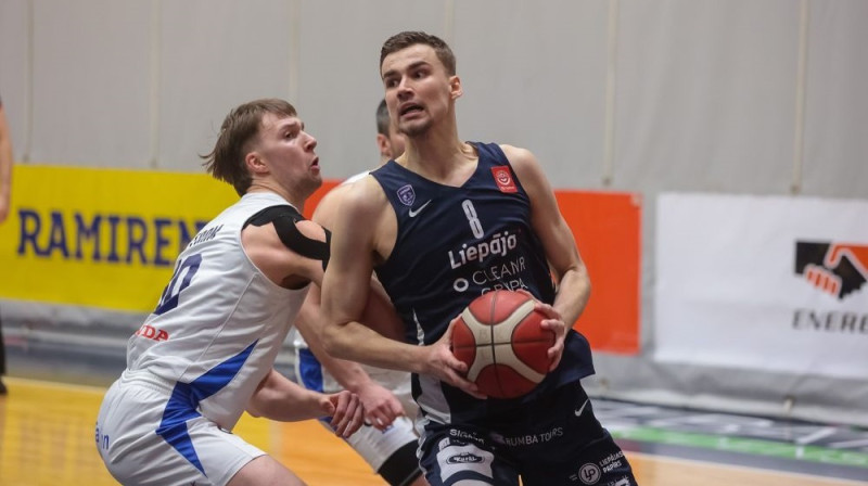Rodijs Mačoha spēles epizodē Foto: Liepājas Basketbols/Facebook