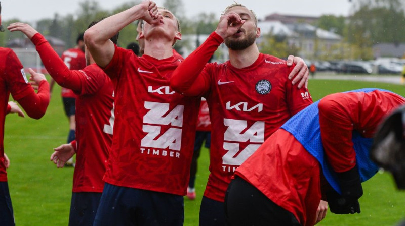 "Jelgavas" futbolisti Foto: Ruslans Antropovs