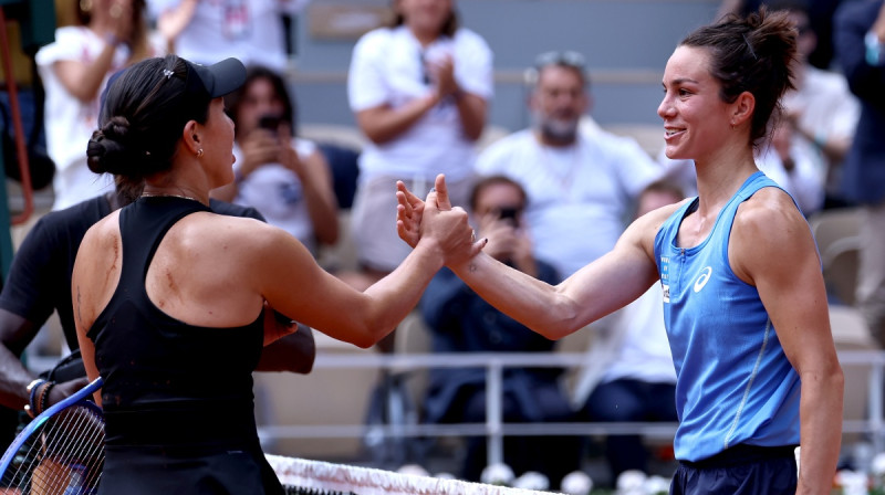 Džesika Pegula un Lois Buasona. Foto: EPA/Scanpix