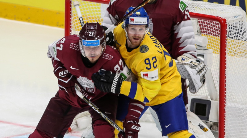 Oskars Cibuļskis cīņā ar Gābrielu Landeskūgu. Foto: Guntis Lazdāns