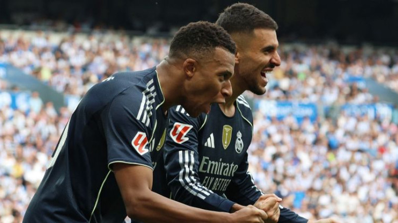 Kiljans Mbapē un Dani Sevaljoss. Foto: Reuters/Scanpix