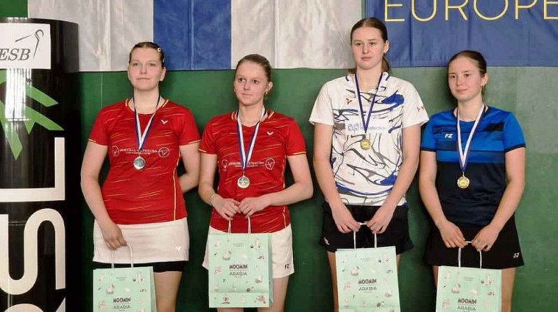 No labās: Nikola Muķiele un Anete Priedniece. Foto: LBF.