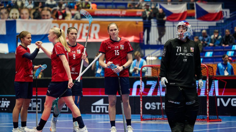 Čehijas izlasei šovakar ir iespēja kļūt par ceturto nāciju, kas kļuvusi par pasaules čempionēm florbolā sievietēm, foto: Barbora Reichova, IFF