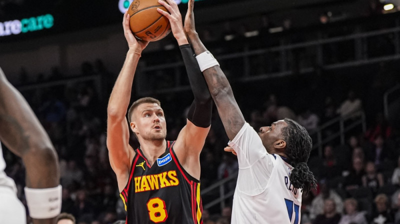 Kristaps Porziņģis pret Nazu Rīdu. Foto: Reuters/Scanpix