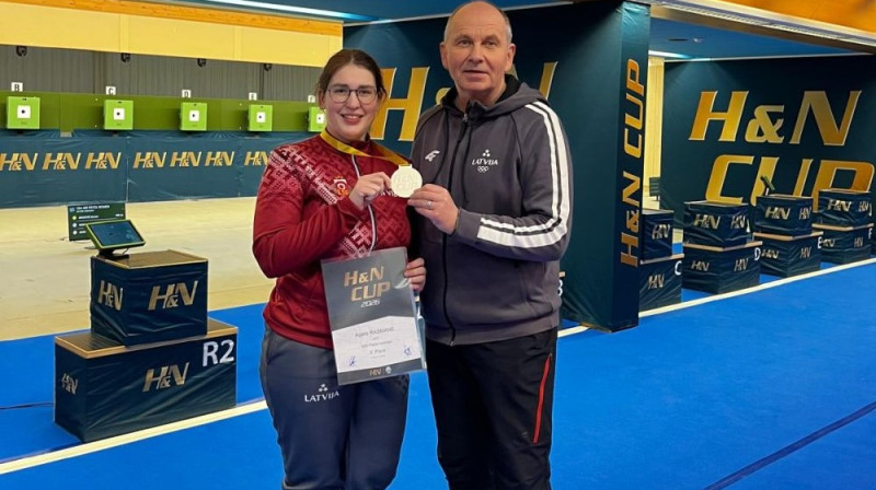 Agate Rašmane un Vilnis Celmiņš Foto: Latvijas Šaušanas federācija