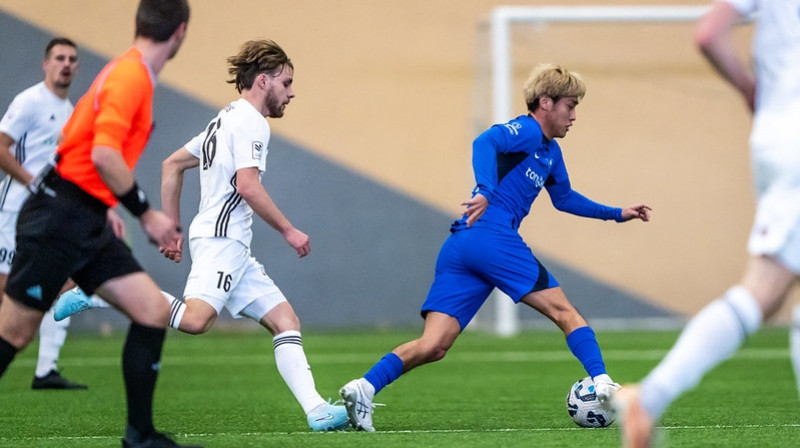 Mikaze Nagasava ar bumbu. Foto: FK RFS/Flickr