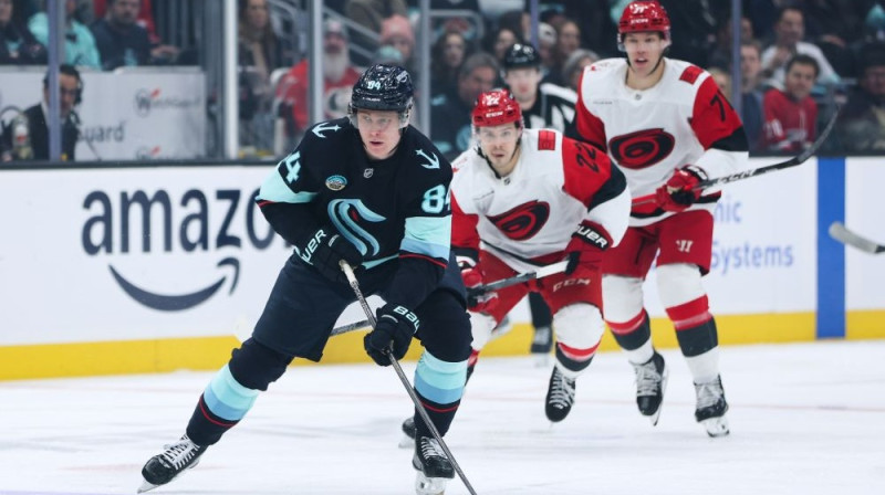 Kāpo Kako ar ripu Foto: AN/Scanpix