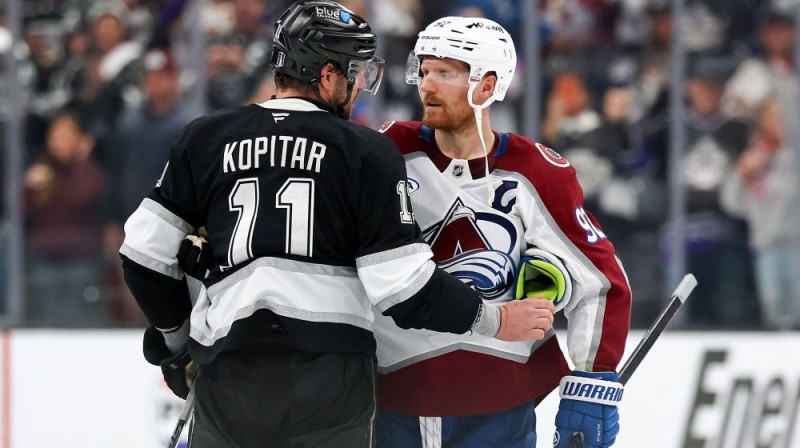 Anže Kopitars un Gabriels Landeskogs Foto: AFP/Scanpix