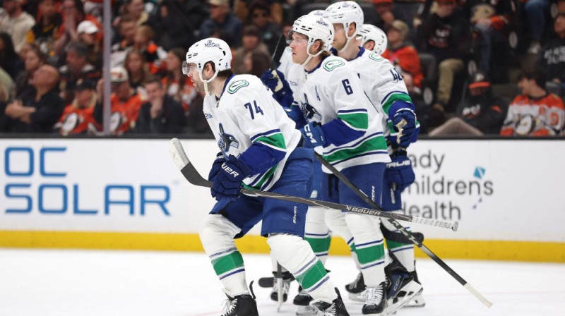 Vankūveras "Canucks" hokejisti Foto: AFP/Scanpix